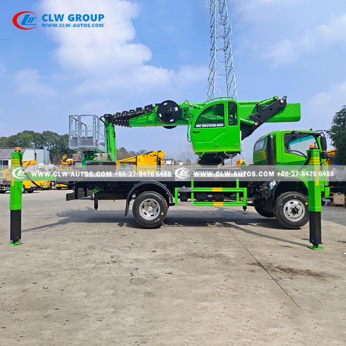 ISUZU 4Ã4 Telescopic Cherry Picker Truck chassis detail