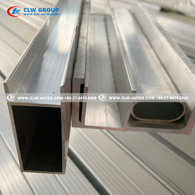 3-Axle Hydraulic Livestock Trailer with 36 Fans and Triple Decks for Superior Animal Transport