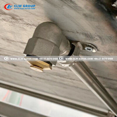 3-Axle Hydraulic Livestock Trailer with 36 Fans and Triple Decks for Superior Animal Transport